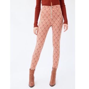 NWT UO Susie Jacquard High-Waisted Zip-Front Pant